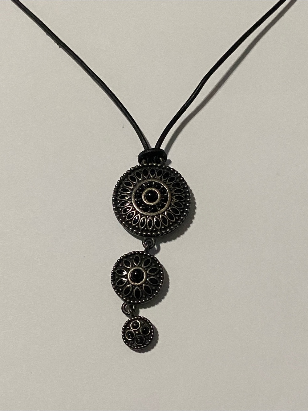 Black Three-Tier Pendant Necklace - Women Jewelry